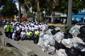 CORPHOTELS realiza exitosa jornada de saneamiento en la Playa San Gil