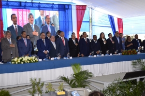 Presidente Medina entrega cinco centros educativos y tres estancias infantiles en Santiago
